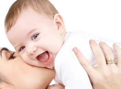 صور - فوائد الرضاعة الطبيعية للام والطفل الرضيع