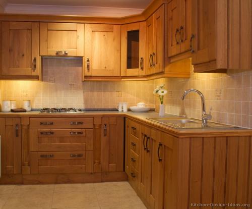 صور - دواليب مطبخ خشب ام الوميتال ايهم يناسب مطبخك ؟!