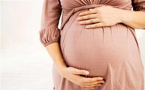 6 نصائح للمرأة الحامل في درجات الحرارة العالية