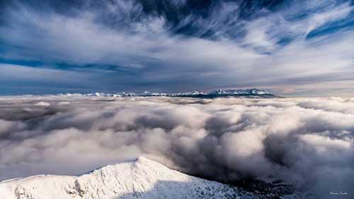 صور - اجمل مناظر طبيعية مذهلة من فوق قمم الجبال