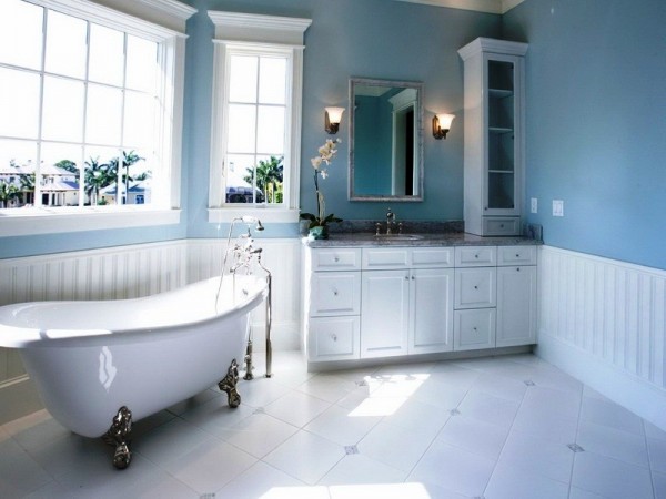 صور - كيفية تنظيف الحمام من عفن السقف ؟