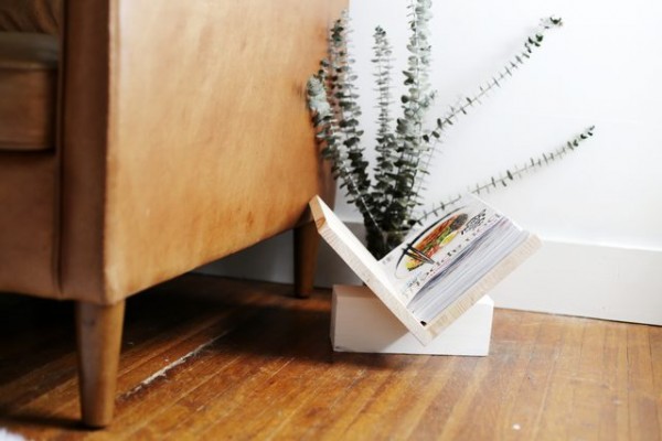 صور - كيف يمكنك تصميم ارفف ديكور خشب للمجلات بسهولة ؟