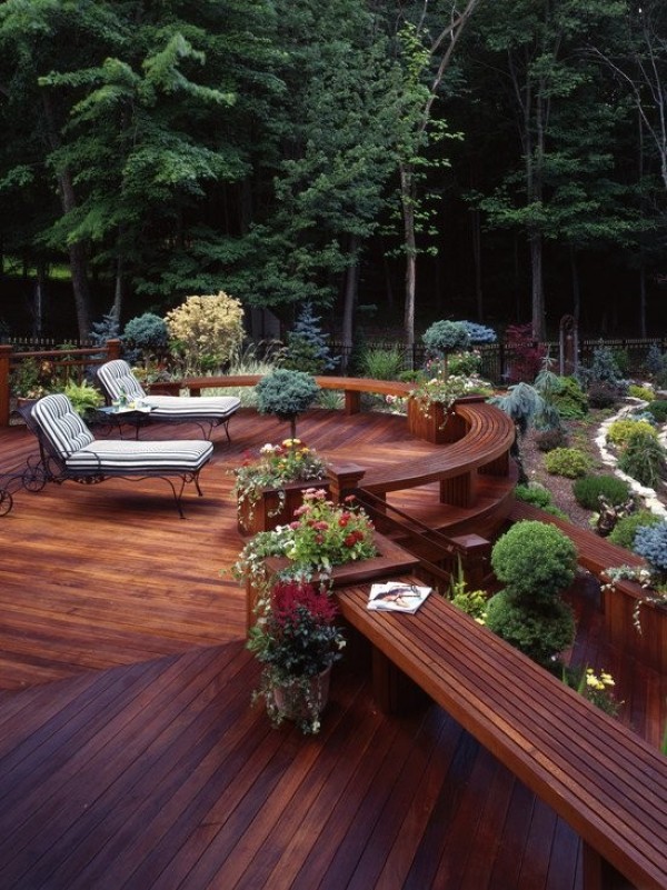 صور - اجمل الحدائق المنزلية بارضيات خشبية