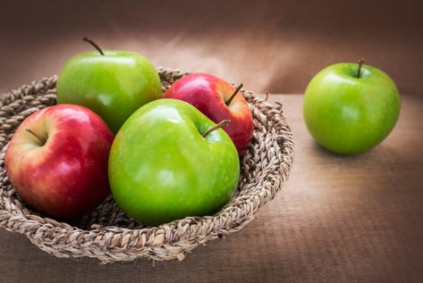 صور - ما هى فوائد التفاح الصحية ؟