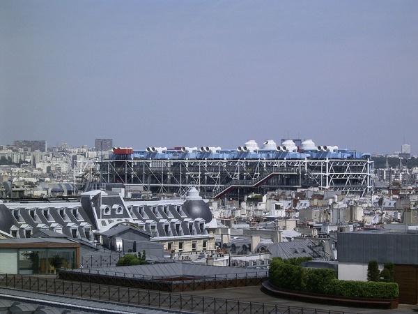 مركز جورج بومبيدو من اهم المعالم السياحية في باريس
